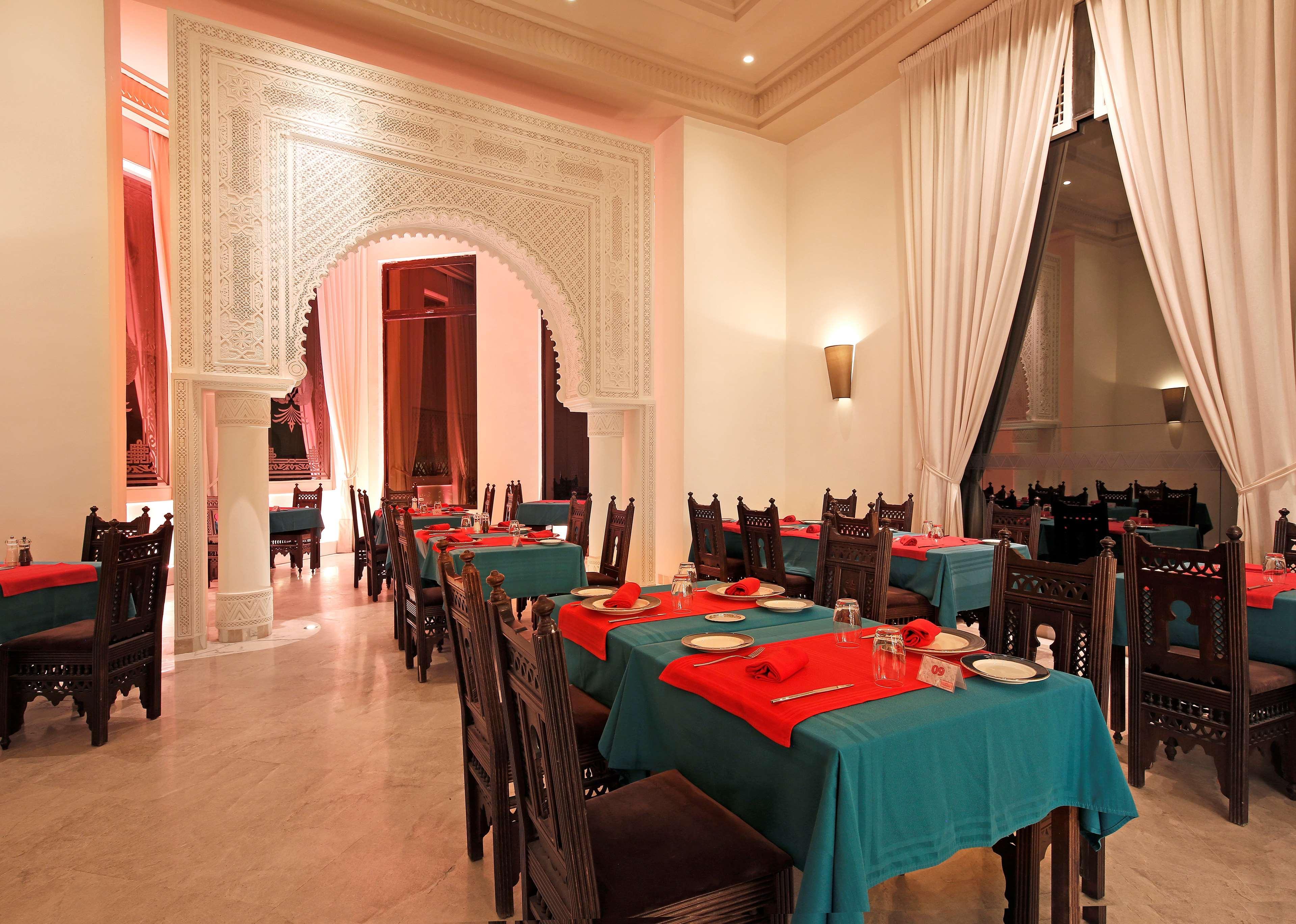 Radisson Blu Palace Resort & Thalasso, Djerba Mezraia Екстер'єр фото Restaurant in Marrakech, Morocco