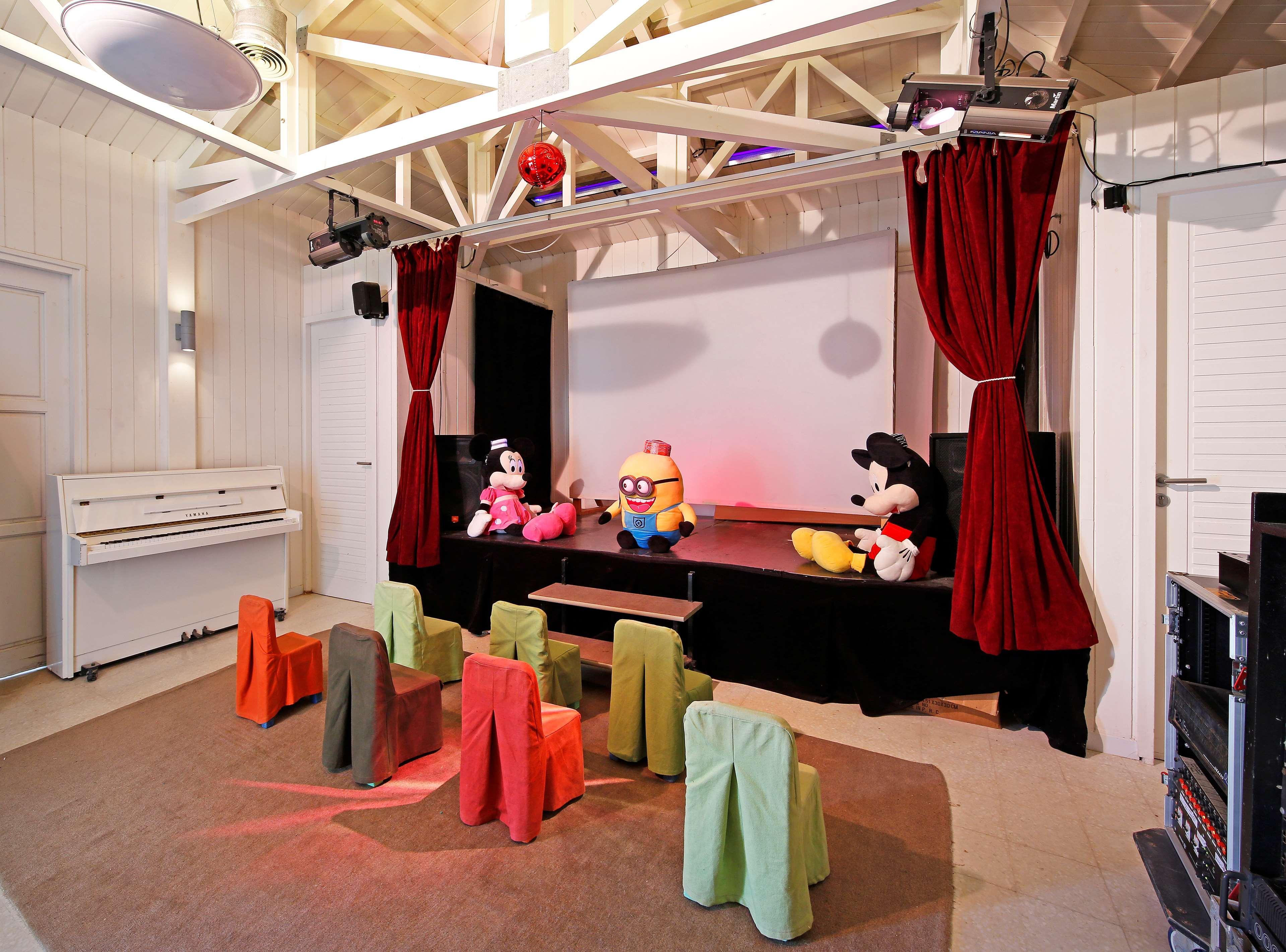 Radisson Blu Palace Resort & Thalasso, Djerba Mezraia Екстер'єр фото Puppet Theatre